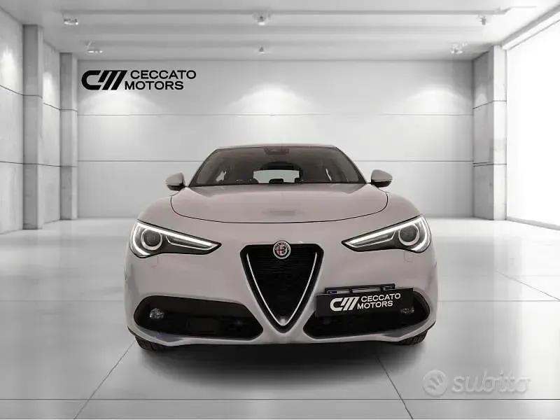 Usata Alfa Romeo Stelvio Business 190 CV (139 kW) 2020 Grigio SUV