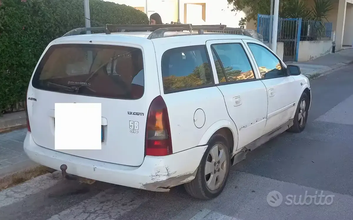 Usata Opel Astra 60 CV (44 kW) 2002 Bianco Station wagon