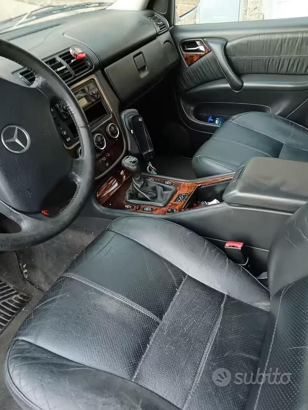 Usata Mercedes ML270 163 CV (119 kW) 2003 SUV