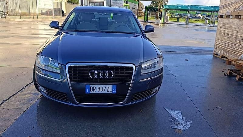 Usata Audi A8 224 CV (164 kW) 2008 Blu/azzurro Berlina
