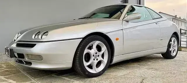 Usata Alfa Romeo GTV 155 CV (114 kW) 1999 Coupé