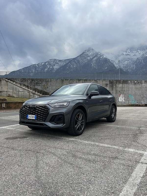 Usata Audi Q5 Sportback S-line plus 204 CV (150 kW) 2022 Grigio SUV