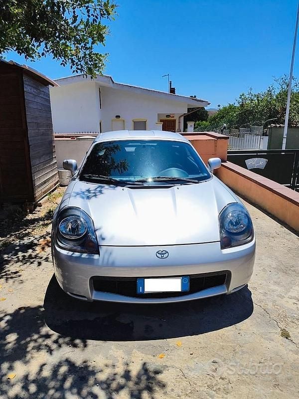 Grigio Usata 2002 Toyota MR2 Cabrio | 12.000 € - Immagine 1/4