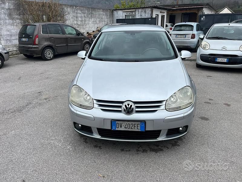 Usata VW Golf VI Sportline 104 CV (76 kW) 2008 Grigio Utilitaria