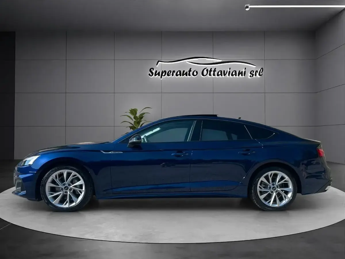 Usata Audi A5 Advanced 203 CV (149 kW) 2024 Blu Berlina