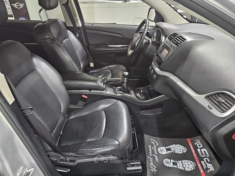 Usata Fiat Freemont 170 CV (125 kW) 2011 Argento SUV