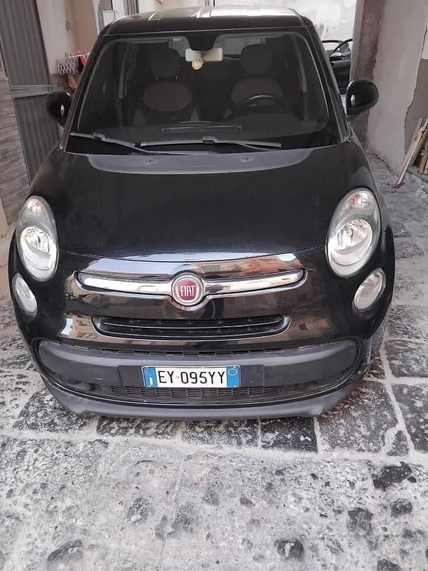 Nero Usata 2015 Fiat 500L Monovolume | 5800 € (Super prezzo) - Immagine 1/4