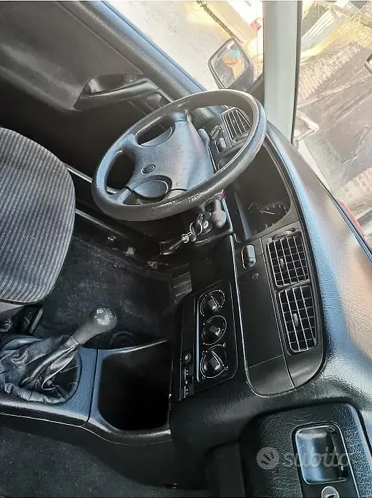 Usata VW Golf III 60 CV (44 kW) 1992 Grigio Utilitaria