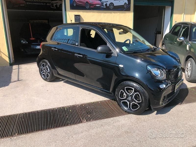 Nero Usata 2020 Smart ForFour Electric Drive Passion Berlina | 9999 € (Super prezzo) - Immagine 1/4