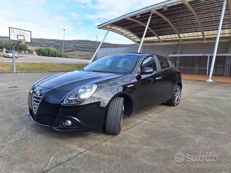 Usata Alfa Romeo Giulietta Sprint 105 CV (77 kW) 2014