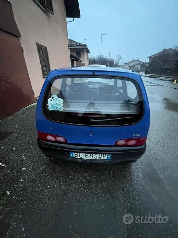 Usata Fiat 600 39 CV (28 kW) 2000 Blu Utilitaria