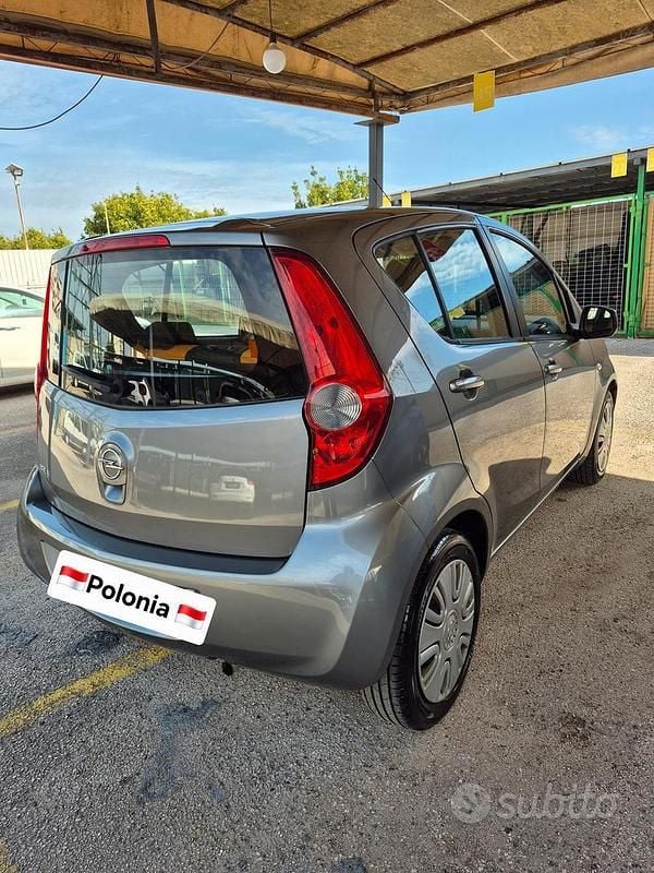 Usata Opel Agila 86 CV (63 kW) 2010 Grigio Utilitaria