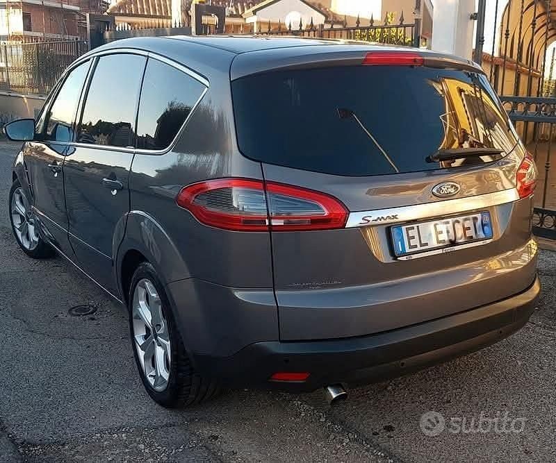 Usata Ford S-MAX S 2012 Grigio Monovolume