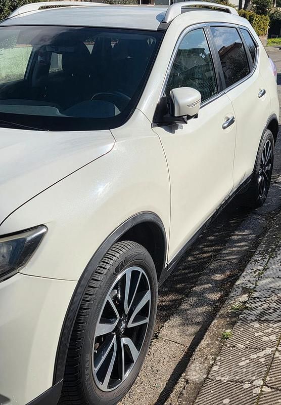 Usata Nissan X-Trail Acenta Premium 130 CV (95 kW) 2015 Bianco SUV