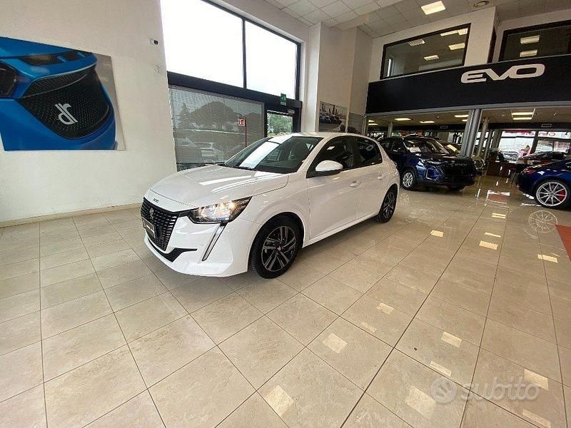 Usata Peugeot 208 Active 75 CV (55 kW) 2020 Bianco Utilitaria