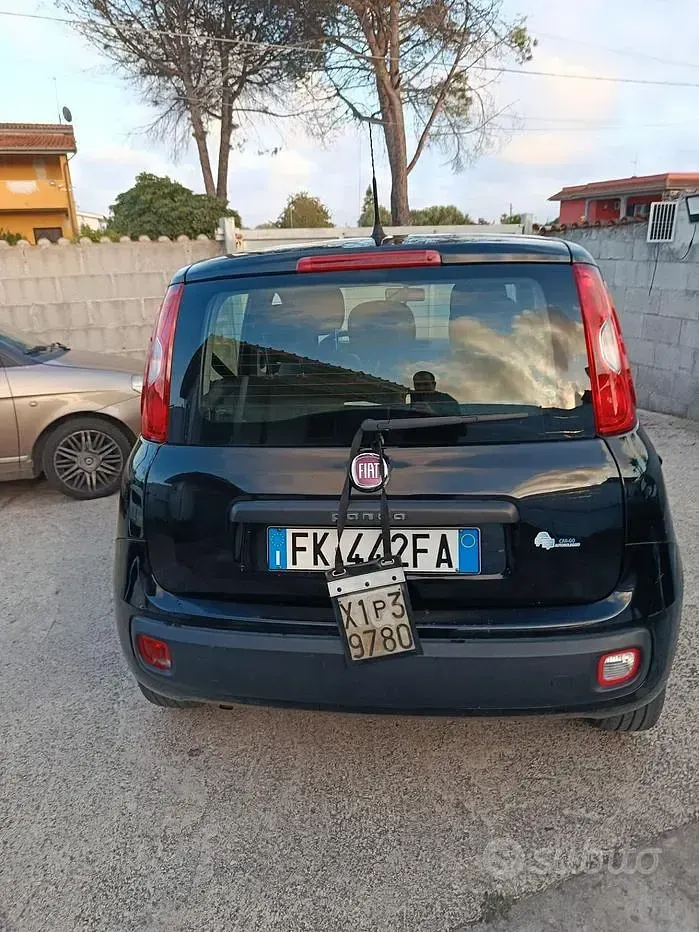 Usata Fiat Panda Lounge 69 CV (50 kW) 2017 Nero Utilitaria