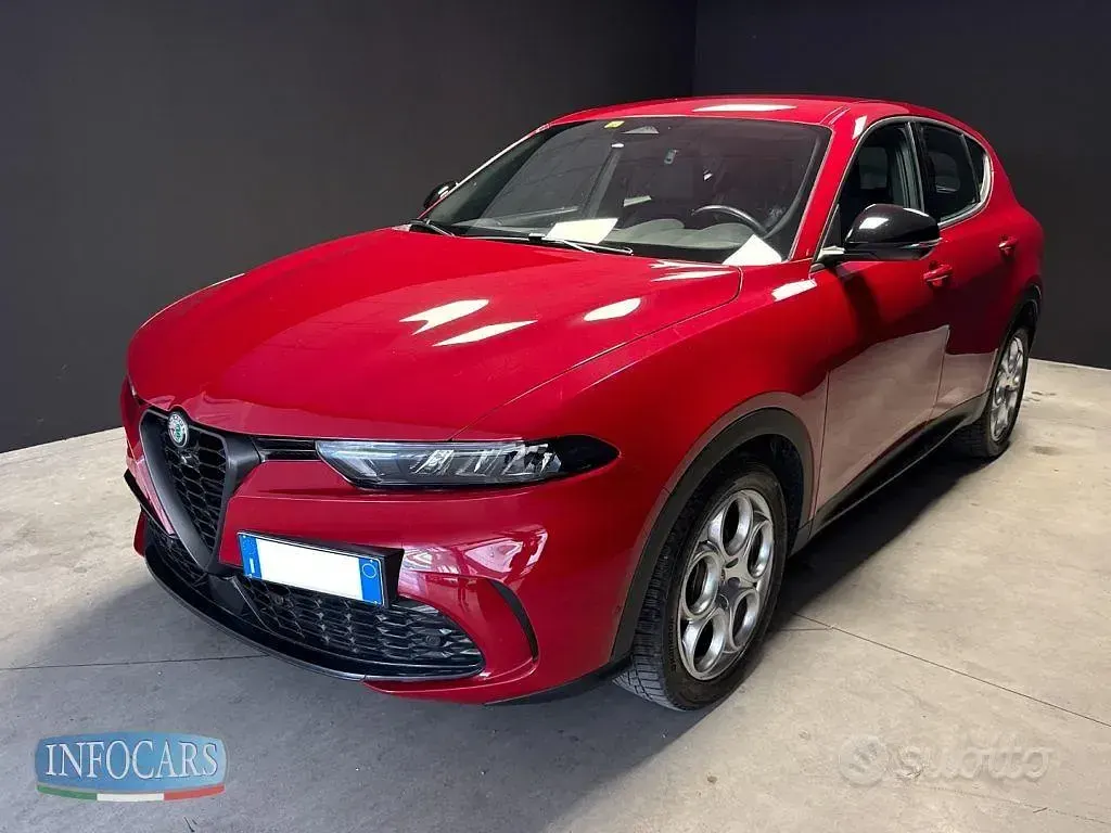 Usata Alfa Romeo Tonale Sprint 131 CV (96 kW) 2022 Rosso alfa pastello SUV