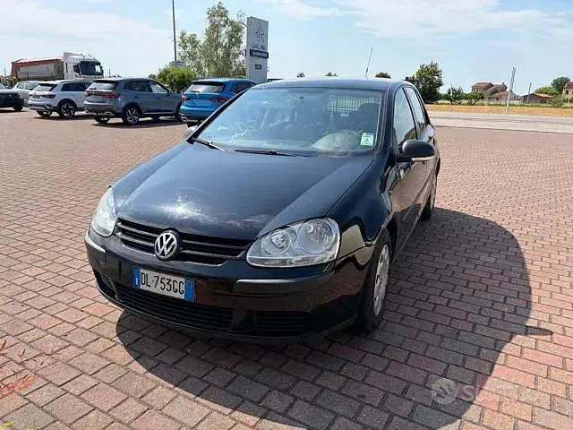 Usata VW Golf VI Comfortline 105 CV (77 kW) 2009 Nero Utilitaria