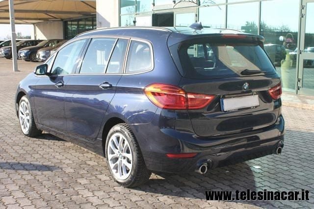 Usata BMW 220 Gran Tourer 190 CV (139 kW) 2019 Blu metallizzato Monovolume