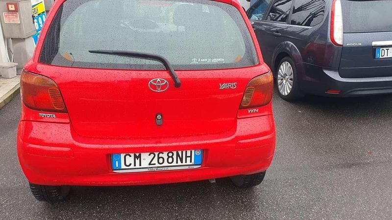 Usata Toyota Yaris 68 CV (50 kW) 2003 Other Berlina