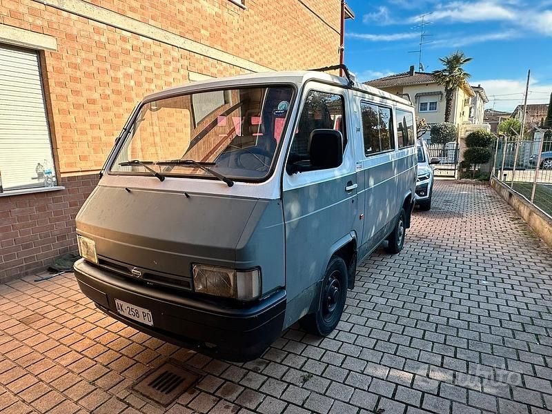 Usata 1996 Nissan Trade Monovolume | 5000 € - Immagine 1/4