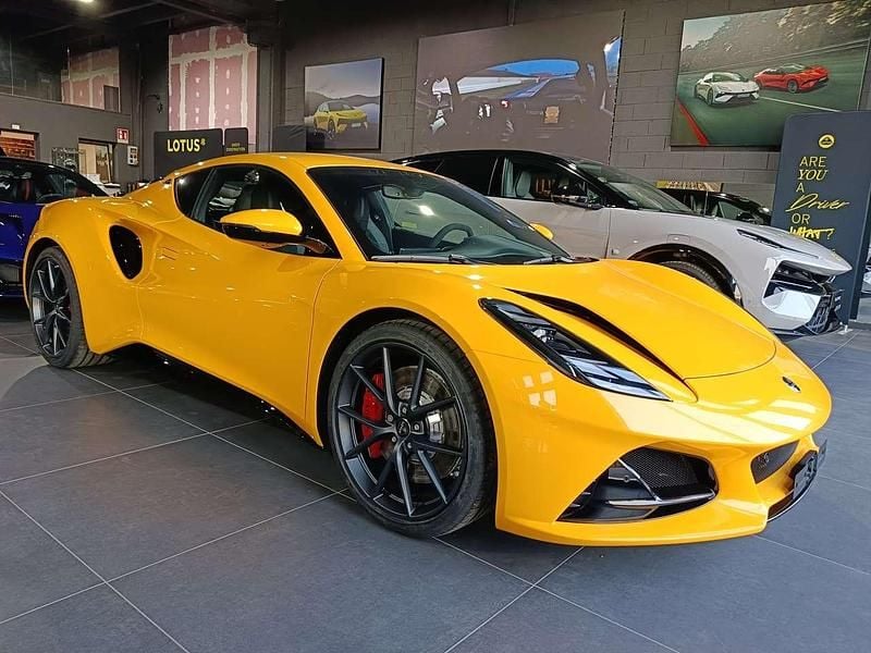 Nuova Lotus Emira 405 CV (297 kW) 2026 Giallo hethel Coupé