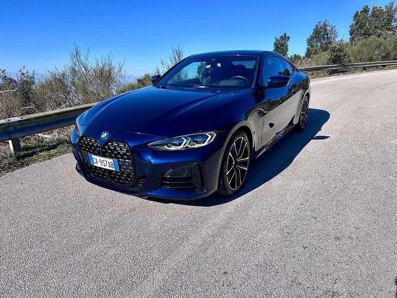 Usata BMW M4 Comfort Edition 375 CV (275 kW) 2020 Blu/azzurro Coupé