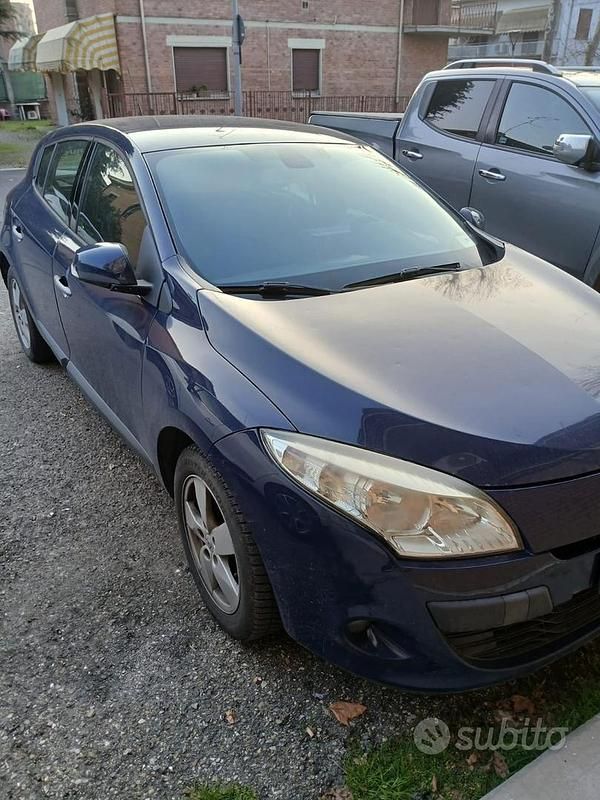 Usata Renault Mégane Dynamique 110 CV (80 kW) 2009 Berlina