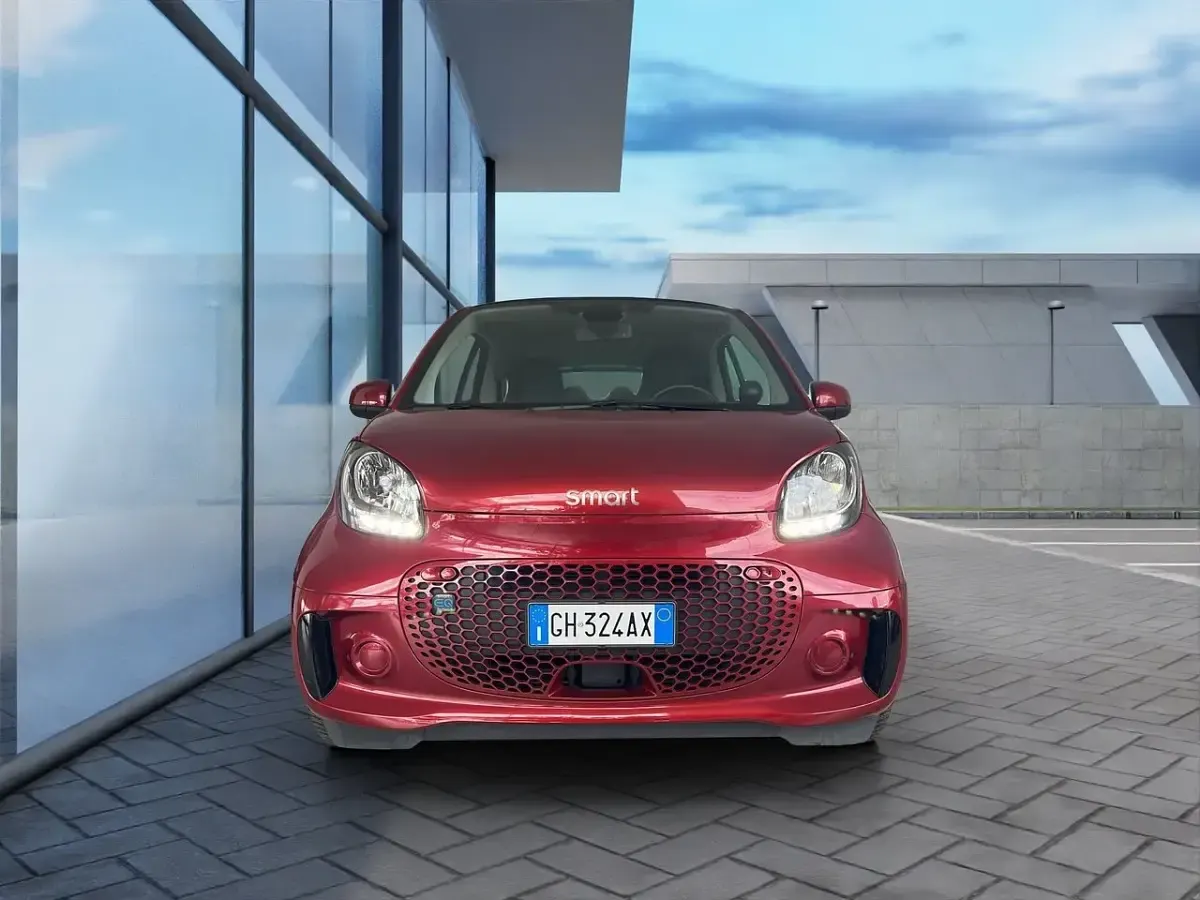 Usata Smart ForTwo Electric Drive Passion 41 kW (56 CV) 2021 Bodypanels in carmine red (metallic) Coupé