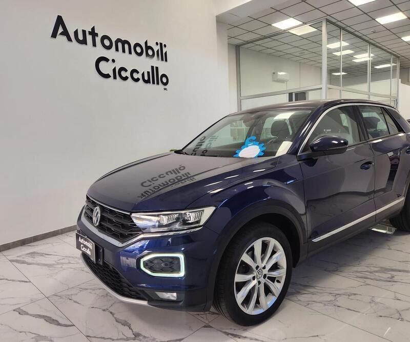 Usata VW T-Roc Advance 116 CV (85 kW) 2018 Blu perlato SUV