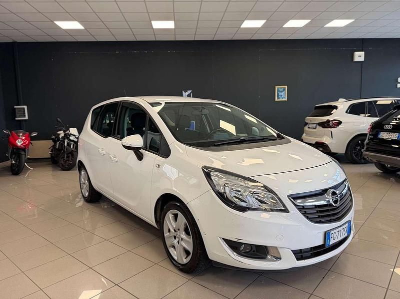 Usata Opel Meriva 101 CV (74 kW) 2017 Bianco Monovolume