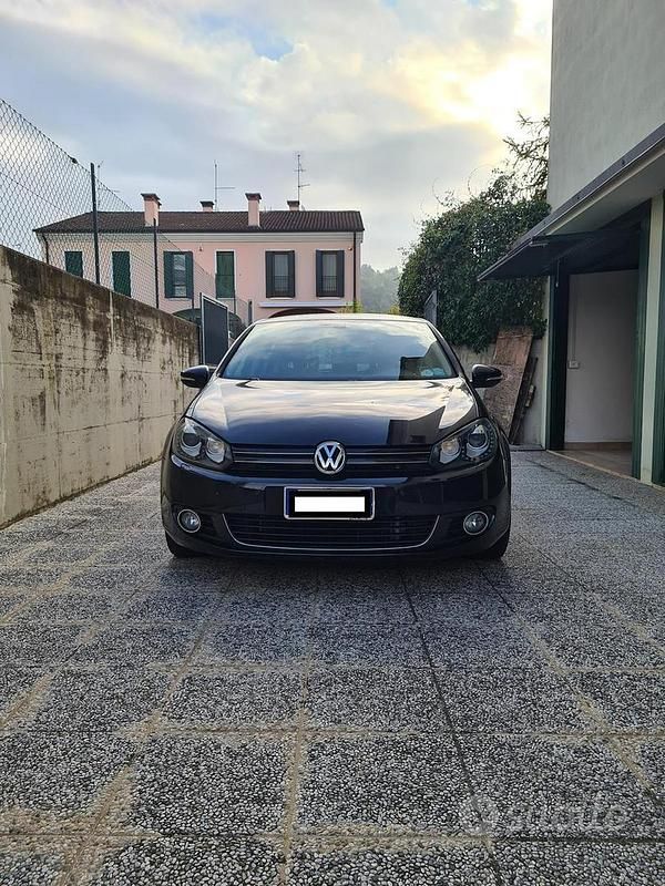 Nero Usata 2012 VW Golf VII Tre volumi | 7900 € (Cara) - Immagine 1/4