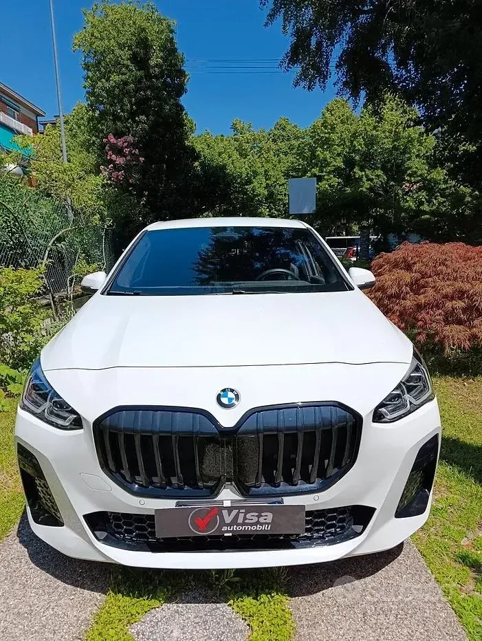 Usata BMW 218 Active Tourer M Sport 150 CV (110 kW) 2024 Bianco Monovolume