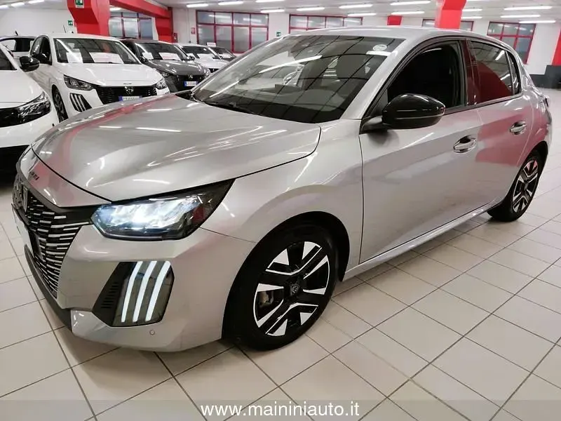 Usata Peugeot 208 Allure+ 101 CV (74 kW) 2025 Utilitaria