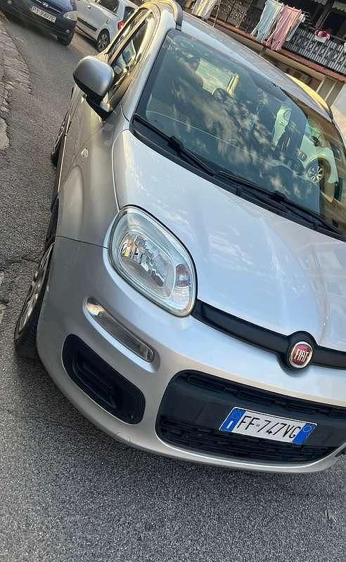 Usata Fiat Panda Lounge 69 CV (50 kW) 2015 Grigio Utilitaria