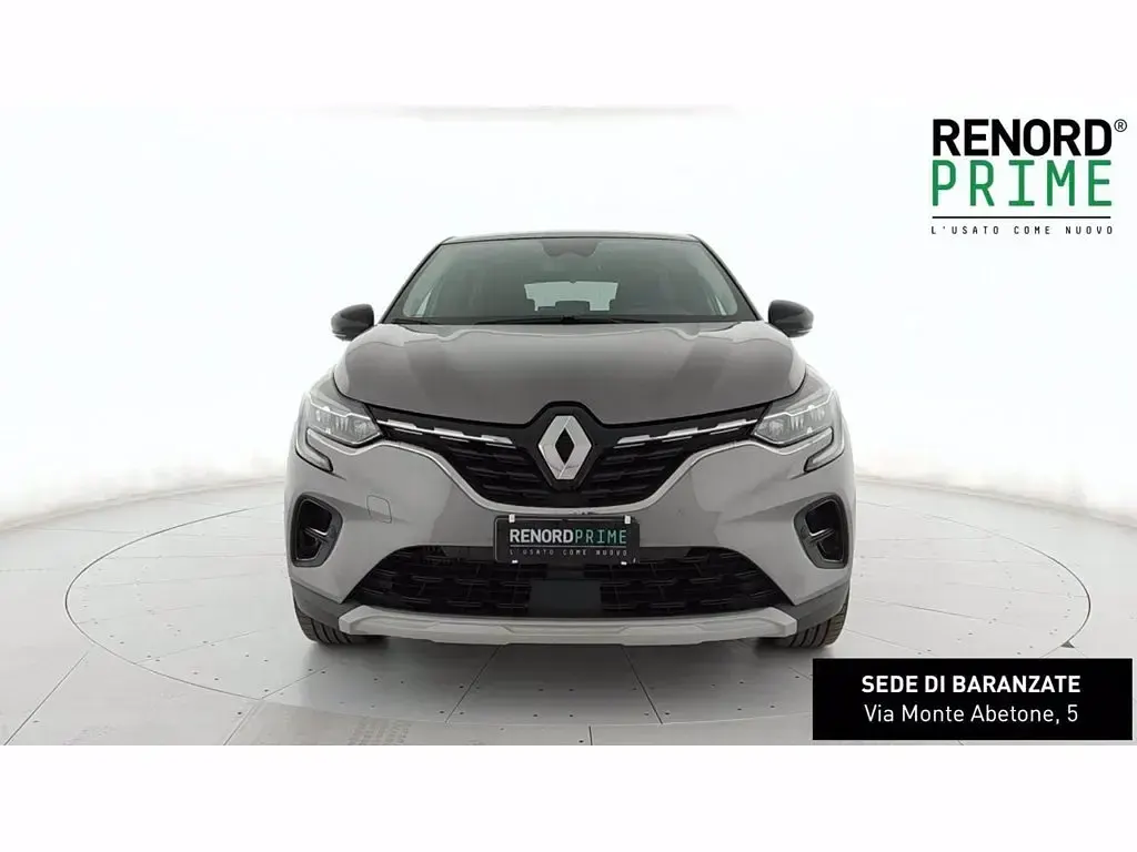 Usata Renault Captur Techno 101 CV (74 kW) 2023 Grigio cenere SUV
