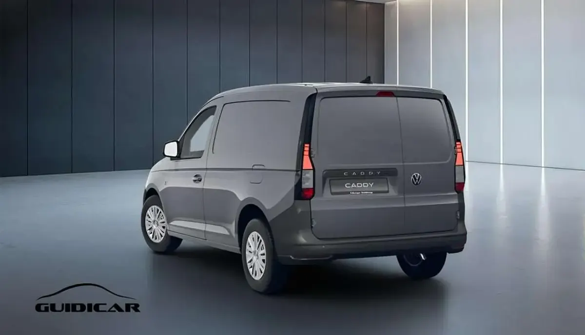 Nuova VW Caddy Business 102 CV (75 kW) 2026 Pure grey Monovolume