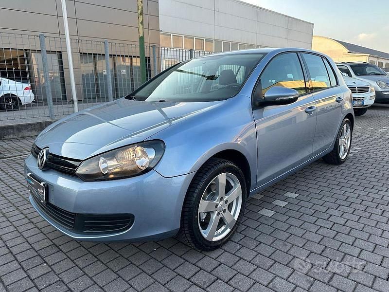 Usata VW Golf VI 80 CV (58 kW) 2009 Blu Utilitaria