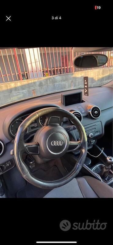 Usata 2011 Audi A1 Due volumi | 6000 € (Buon prezzo) - Immagine 1/4