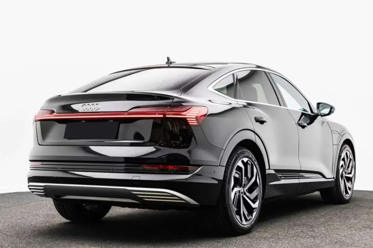 Usata Audi e-tron S-Line 158 kW (215 CV) 2022 Nero SUV