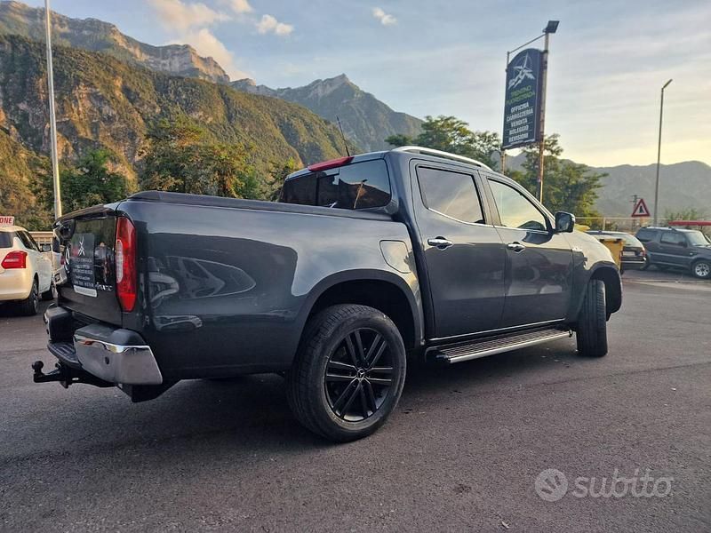 Usata Mercedes X350 299 CV (219 kW) 2020 Grigio Pick-up