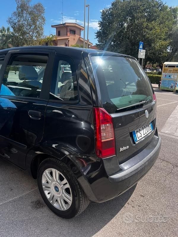 Usata Fiat Idea 90 CV (66 kW) 2004 Nero Monovolume