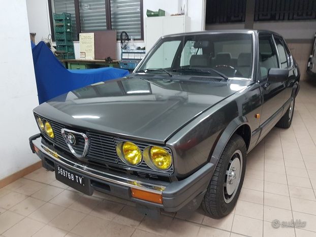Venduto Alfa Romeo Alfetta - 1983 - auto usate in vendita