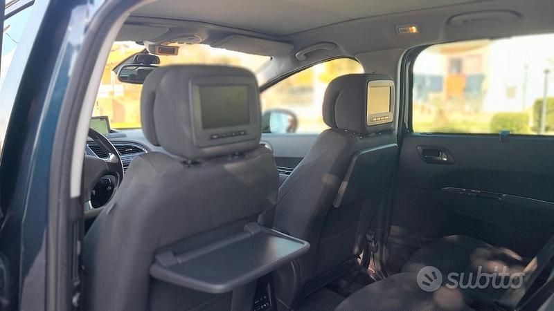 Usata Peugeot 5008 Allure 150 CV (110 kW) 2013 Blu Monovolume