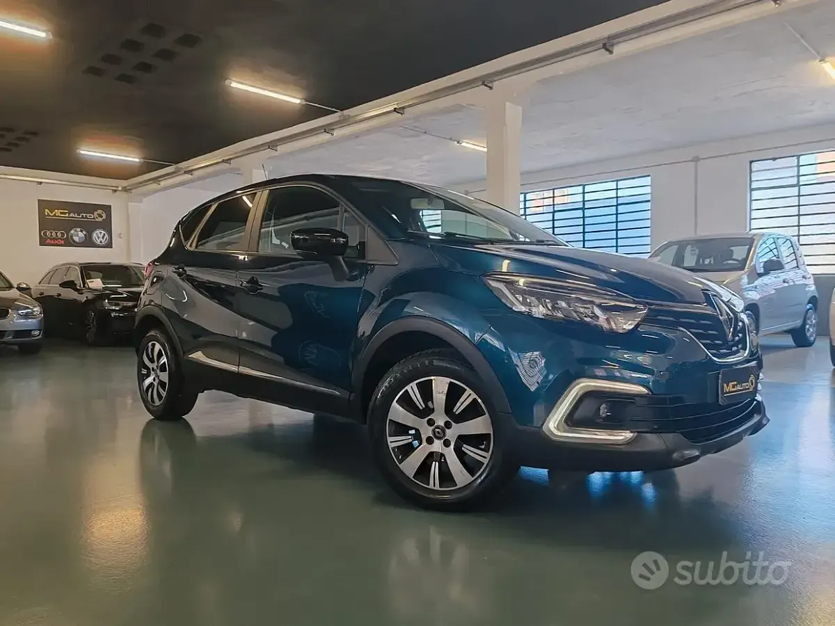 Usata Renault Captur 90 CV (66 kW) 2019 Blu SUV