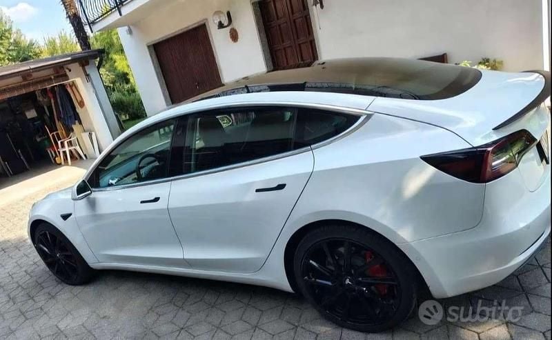 Occasion Tesla Model 3 Standard Range 88 kW (120 ch) 2019 Berline
