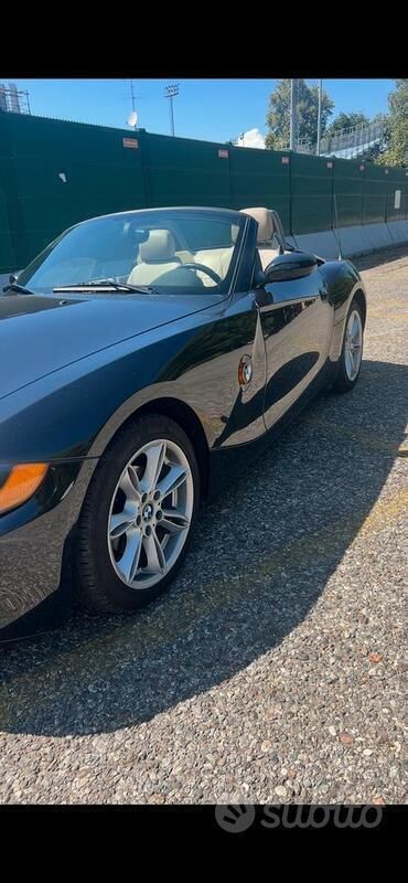 Usata BMW Z4 170 CV (125 kW) 2004 Nero Cabrio