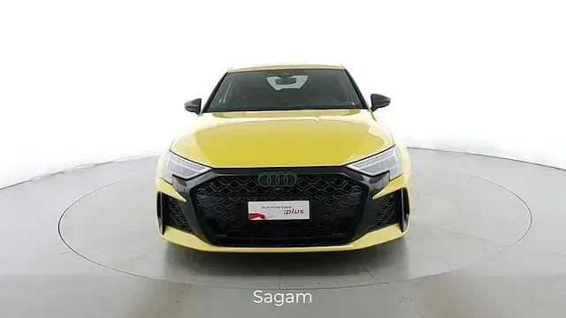 Nuova Audi RS3 Sportback Comfort 400 CV (294 kW) 2025 Giallo pitone metallizzato Utilitaria