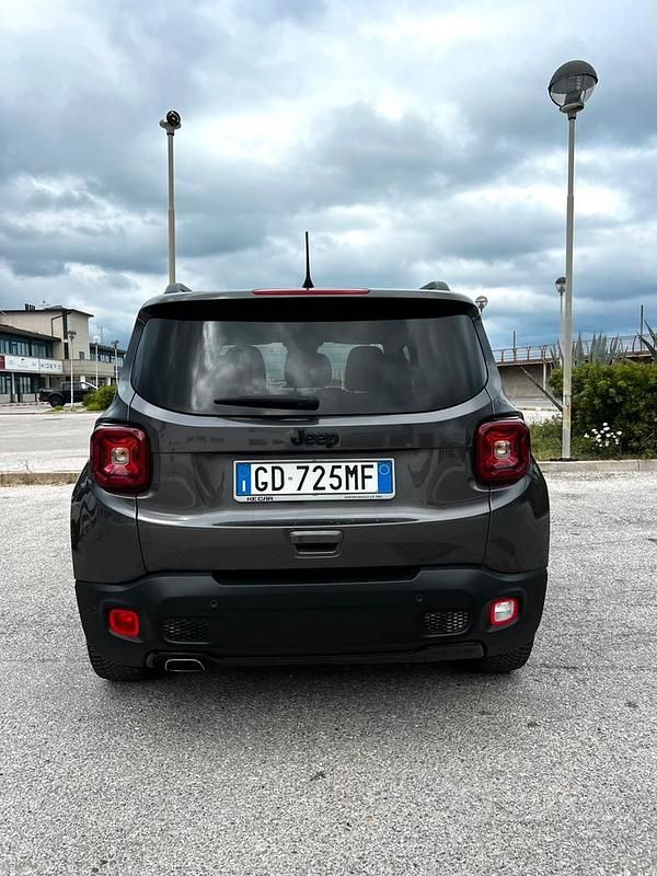 Usata Jeep Renegade 120 CV (88 kW) 2021 Grigio SUV