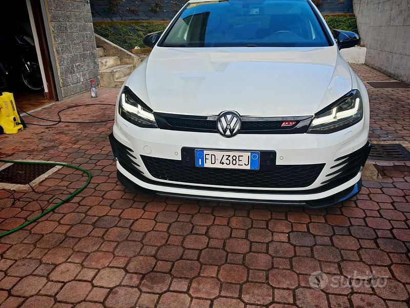 Usata 2015 VW Golf VII GTI Tre volumi | 20.000 € (Molto cara) - Immagine 1/4